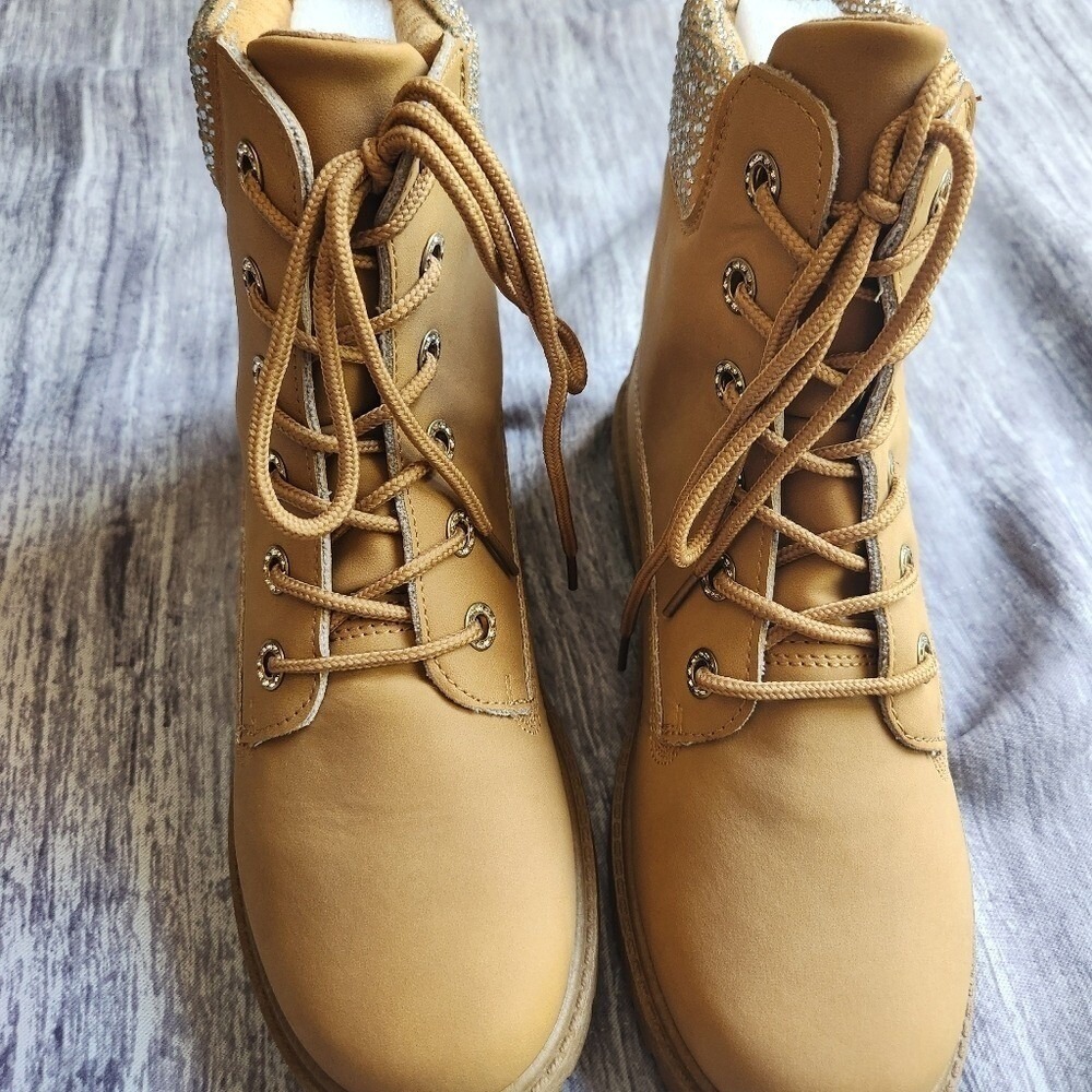 Bebe Tan Combat Boots Rhinestone Embellished Lace Up Ankle Boots Size 8.5 - Picture 6 of 12